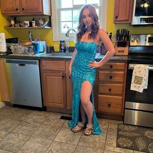 Teal Windsor prom dress  with leg slit size xs